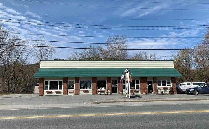 Pictures of Hospitality, Office, Retail property located at 152 Main St, Gorham, NH 03581 for sales - image #1