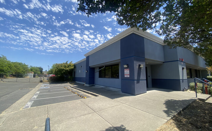Pictures of Industrial, Mixed Use property located at 3242 Airway Dr, Santa Rosa, CA 95403 for sales - image #1