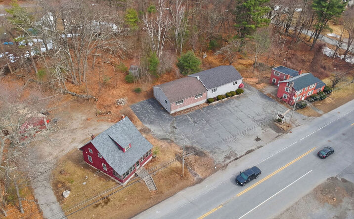 Pictures of Hospitality, Office, Retail property located at 285 Middlesex Rd, Tyngsborough, MA 01879 for sales - image #1