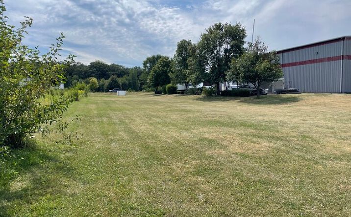 Pictures of Land property located at 225 Commercial Dr, Yorkville, IL 60560 for sales - image #1