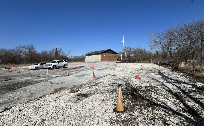 Pictures of Land, Retail property located at 394 Glenwood Dyer Rd, Glenwood, IL 60425 for sales - image #1