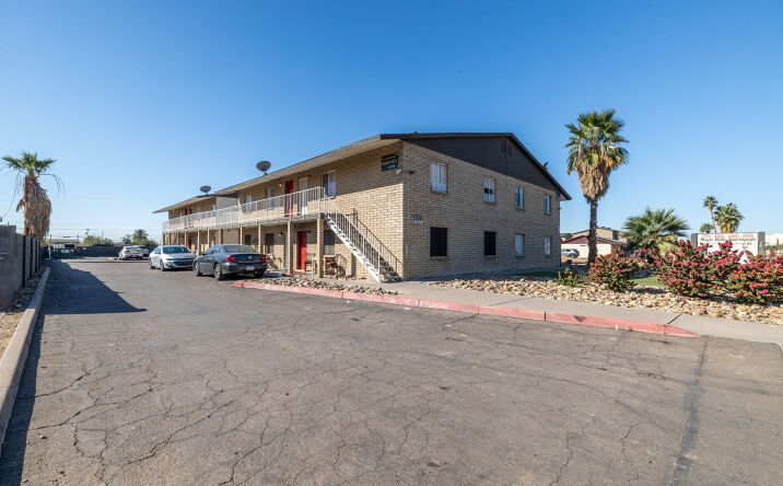 Pictures of Multifamily property located at 1709 W Monte Vista Rd, Phoenix, AZ 85009 for sales - image #1