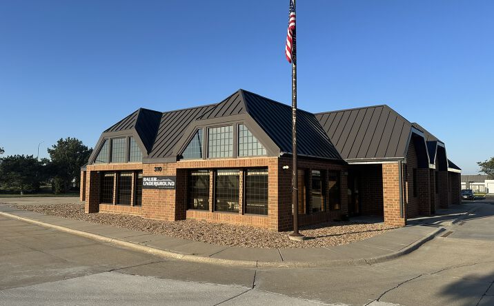 Pictures of Office property located at 3031 NW 12th St, Lincoln, NE 68521 for sales - image #1