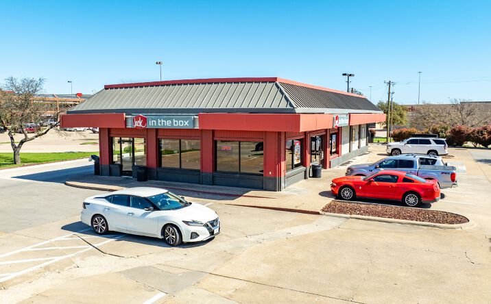 Pictures of Retail property located at 201 W Parker Rd, Plano, TX 75023 for sales - image #1
