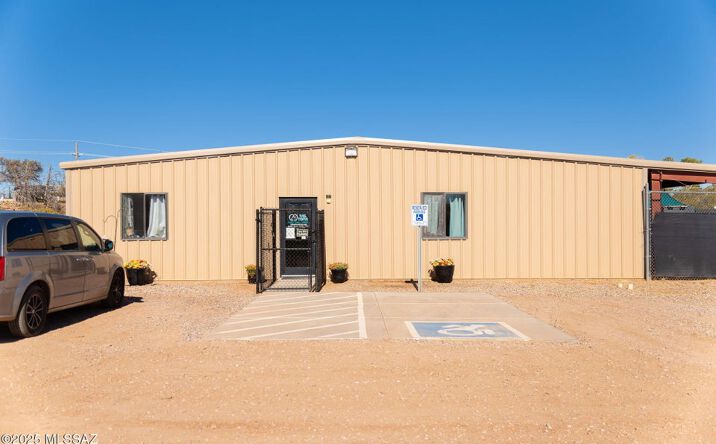Pictures of Mixed Use property located at 1601 S Wardle Rd, Sierra Vista, AZ 85635 for sales - image #1