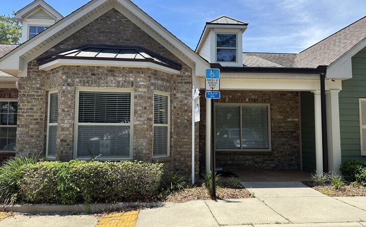 Pictures of Office property located at 1614 Mahan Center Blvd, Tallahassee, FL 32308 for sales - image #1