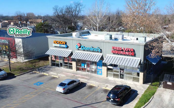Pictures of Retail property located at 941 S General McMullen Dr, San Antonio, TX 78237 for sales - image #1