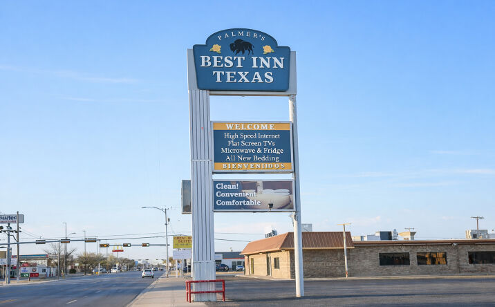 Pictures of Hospitality property located at 304 N College Ave, Levelland, TX 79336 for sales - image #1