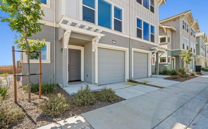 Pictures of Multifamily property located at 141 SKYLINE VISTA WAY WATSONVILLE CA 95076, WATSONVILLE, CA 95076 for sales - image #1