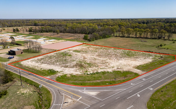 Pictures of Land property located at 10670 US-271, Arthur City, TX 75411 for sales - image #1