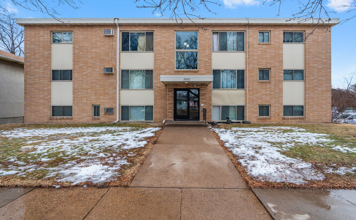Pictures of Multifamily property located at 1010 Lafond Ave, Saint Paul, MN 55104 for sales - image #1