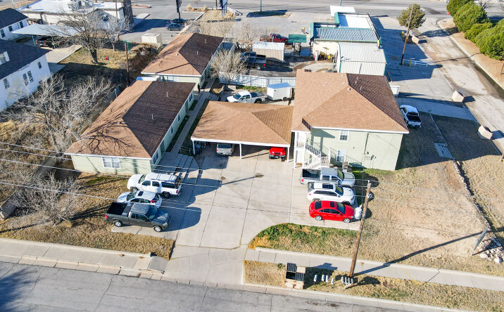 Pictures of Multifamily property located at 900-902 Scurry Street, Big Spring, TX 79720 for sales - image #1