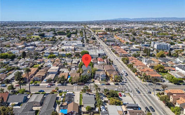 Pictures of Multifamily property located at 6371 Miramonte, Los Angeles, CA 90001 for sales - image #1