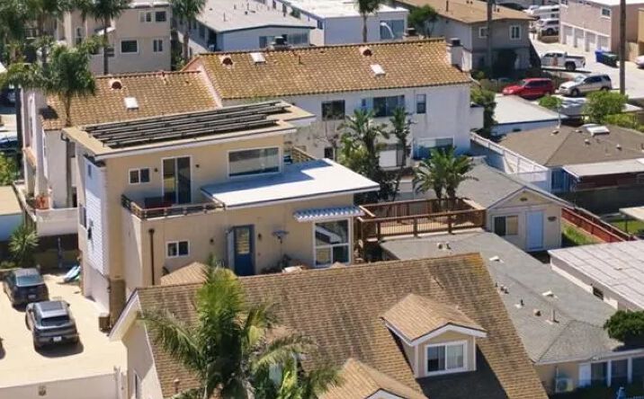 Pictures of Multifamily property located at 5153-55 Muir Avenue, Ocean Beach (san Diego), CA 92107 for sales - image #1