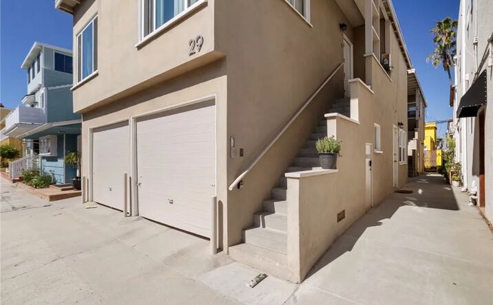 Pictures of Multifamily property located at 27 66th Place, Long Beach, CA 90803 for sales - image #1