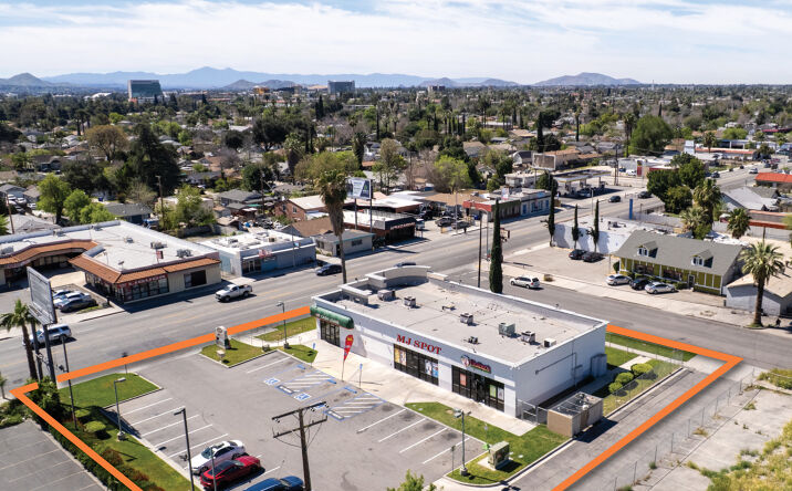 Pictures of Retail property located at 270 E Baseline St, San Bernardino, CA 92410 for sales - image #1