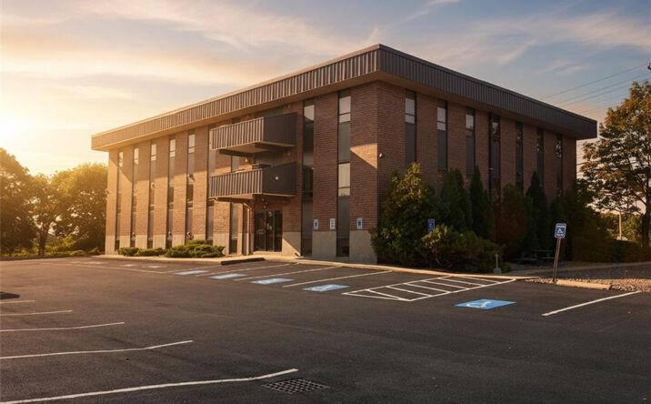 Pictures of Office property located at 250 Wampanoag Trl, East Providence, RI 02915 for sales - image #1