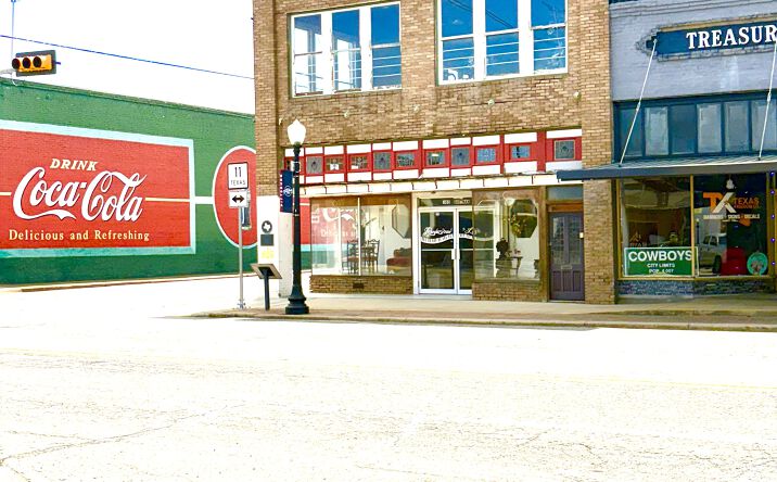 Pictures of Office, Retail, Special Purpose property located at 102 Quitman St, Pittsburg, TX 75686 for sales - image #1