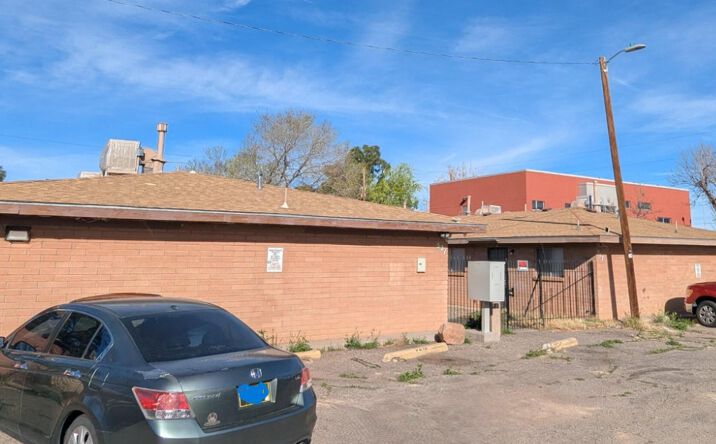 Pictures of Multifamily property located at 521 Palomas Dr SE, Albuquerque, NM 87108 for sales - image #1