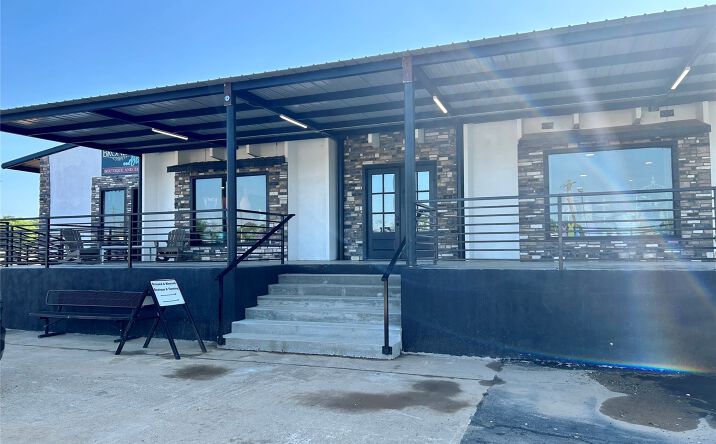 Pictures of Retail property located at 201 Randy Rutherford, Broken Bow, OK 74728 for sales - image #1