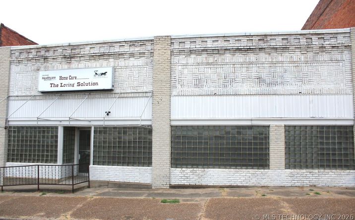 Pictures of Business for Sale, Office property located at 121 S 5th Street, Henryetta, OK 74437 for sales - image #1