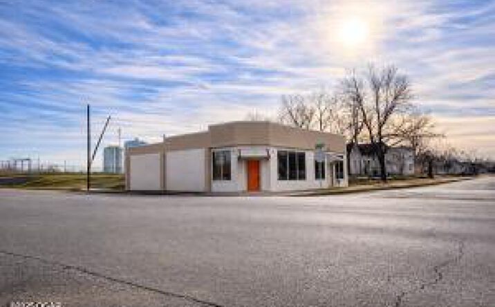Pictures of Office property located at 2001 S Empire Avenue, Joplin, MO 64804 for sales - image #1