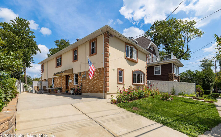Pictures of Multifamily property located at 125 Ridgecrest Avenue, Staten Island, NY 10312 for sales - image #1