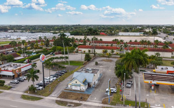 Pictures of Retail property located at 20 SE 1st Ave, Florida City, FL 33034 for sales - image #1