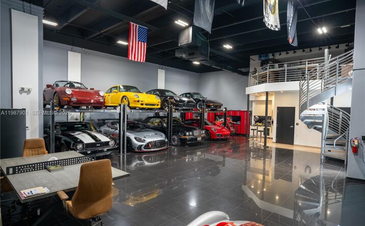 Pictures of Mixed Use, Industrial property located at 6030 NW 102nd Ave # 206, Doral, FL 33178 for sales - image #1