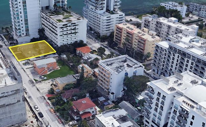 Pictures of Land property located at 702-708 NE 26th St, Miami, FL 33137 for sales - image #1