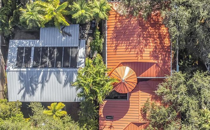 Pictures of Multifamily property located at 2496 - 2490 Abaco Avenue, Miami, FL 33133 for sales - image #1