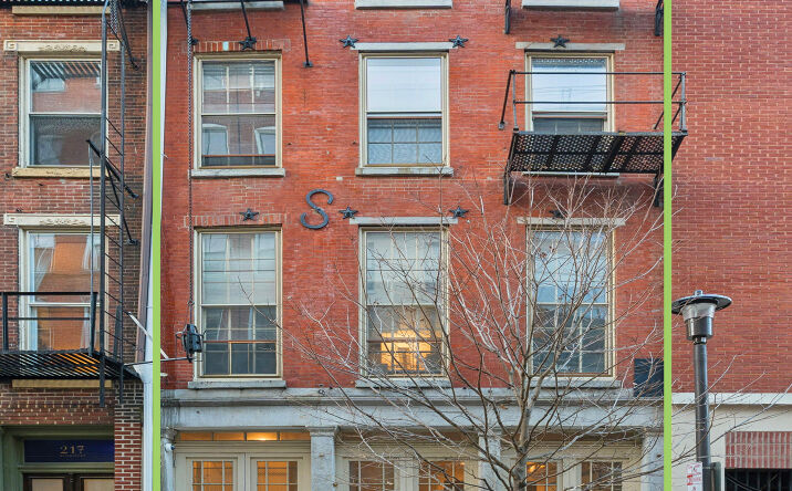 Pictures of Office, Retail property located at 215 Church St, Philadelphia, PA 19106 for sales - image #1