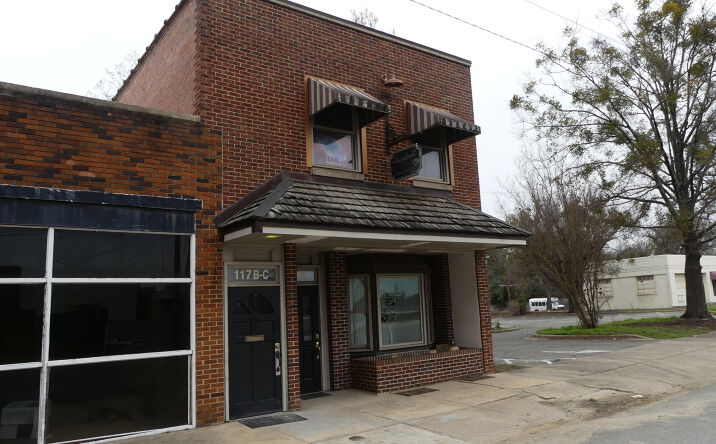Pictures of Office property located at 117 N James St, Goldsboro, NC 27530 for sales - image #1