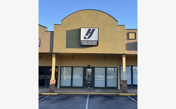 Pictures of Retail property located at 3110 Wade Hampton Blvd, Taylors, SC 29687 for sales - image #1
