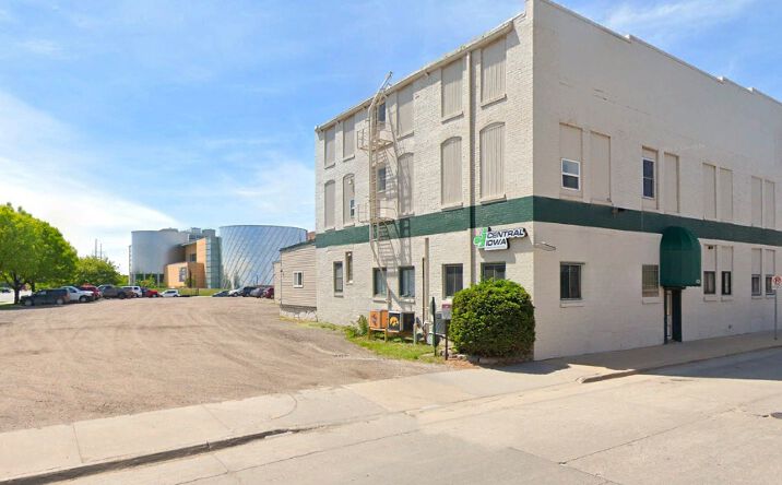 Pictures of Land property located at 204 SW 2nd St, Des Moines, IA 50309 for sales - image #1
