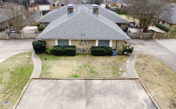 Pictures of Multifamily property located at 113 & 115 E. Heritage Drive, Tyler, TX 75703 for sales - image #1