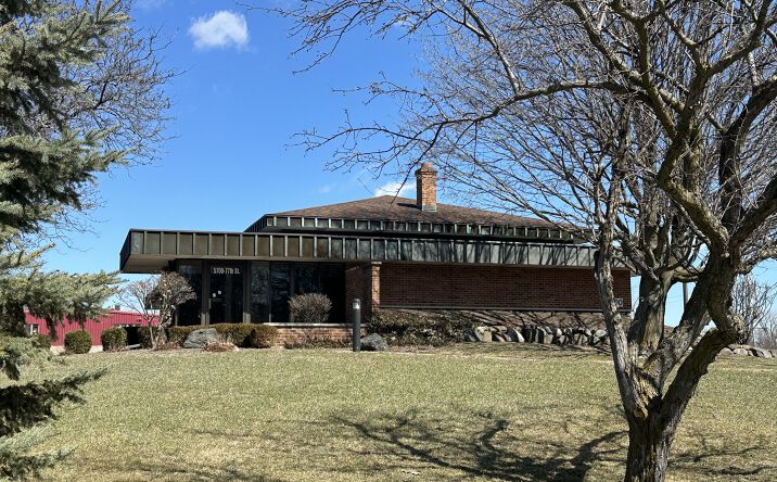 Pictures of Office property located at 5700 77th St, Kenosha, WI 53142 for sales - image #1