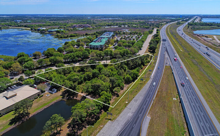 Pictures of Land property located at 6200 Lake Osprey Dr, Sarasota, FL 34240 for sales - image #1