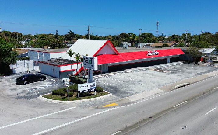Pictures of Retail property located at 1601 E Sample Rd, Pompano Beach, FL 33064 for sales - image #1