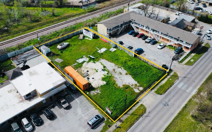 Pictures of Industrial, Land, Mixed Use, Multifamily, Self Storage property located at 12314 Market St, Houston, TX 77015 for sales - image #1