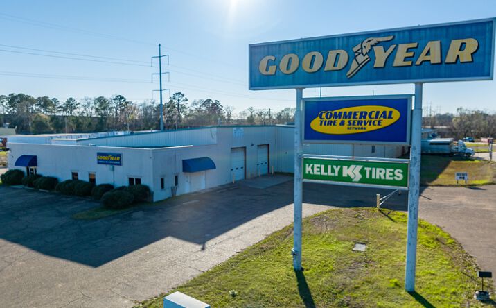Pictures of Industrial property located at 555 Highway 80, Pearl, MS 39047 for sales - image #1
