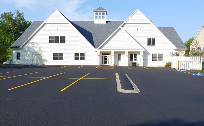 Pictures of Mixed Use property located at 40 Forest Falls Dr, Yarmouth, ME 04096 for sales - image #1