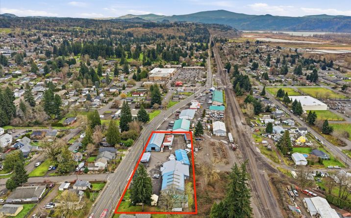Pictures of Industrial, Mixed Use, Retail property located at 2820 E St, Washougal, WA 98671 for sales - image #1