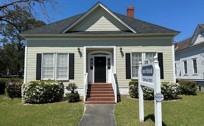 Pictures of Office property located at 208 W Gordon Street, Valdosta, GA 31601 for sales - image #1
