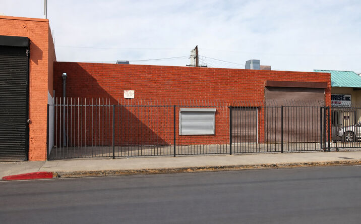 Pictures of Industrial property located at 725 Stanford Ave, Los Angeles, CA 90021 for sales - image #1