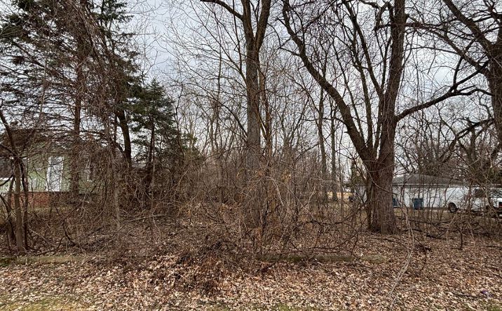 Pictures of Land property located at 2524 Hart Rd, Highland, IN 46322 for sales - image #1