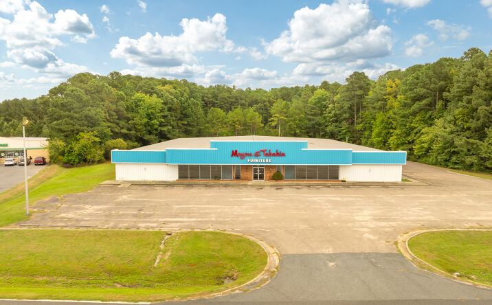 Pictures of Mixed Use, Office, Retail property located at 25131 Charles M Lankford Jr Memorial Hwy, Onley, VA 23418 for sales - image #1