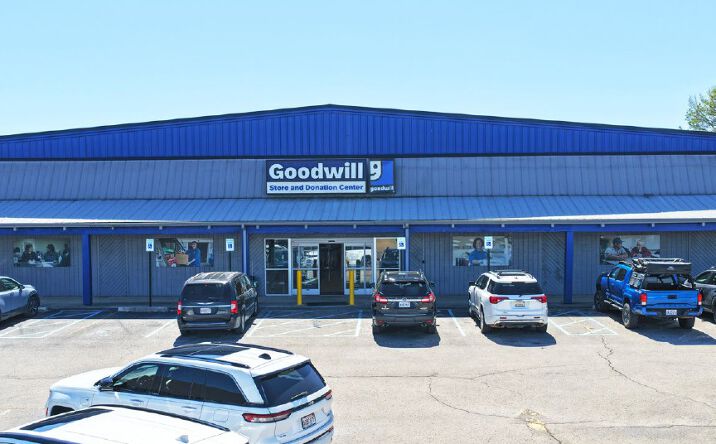 Pictures of Retail property located at 7105 Hwy 72 W, Huntsville, AL 35806 for sales - image #1