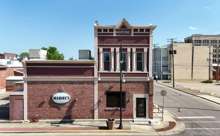 Pictures of Hospitality, Mixed Use, Office, Retail property located at 101 N 2nd St, Vincennes, IN 47591 for sales - image #1