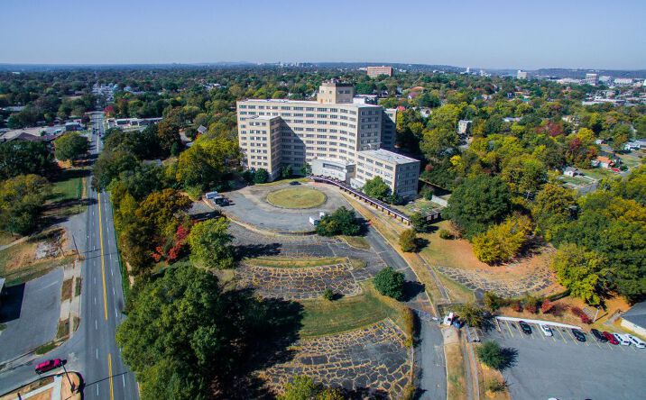 Pictures of Mixed Use, Land property located at 300 E Roosevelt Road, Little Rock, AR 72206 for comps - image #1